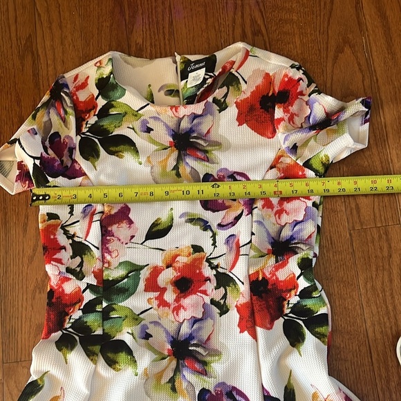 Jemma Waffle Knit Fit & Flare Short Sleeve Business Casual Floral Dress size 12 - Picture 4 of 9